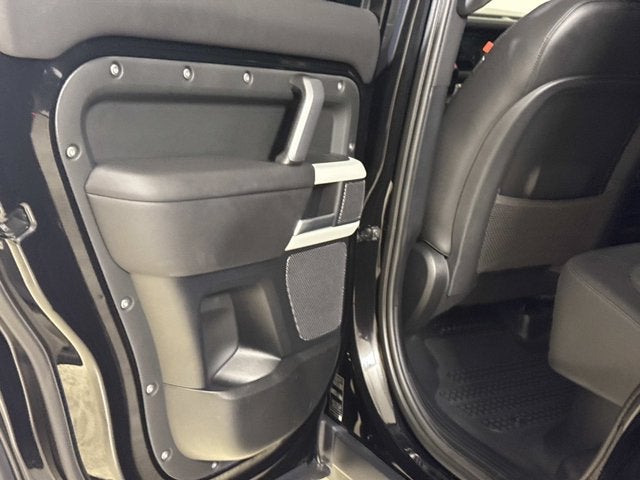 2024 Land Rover Defender X-Dynamic SE