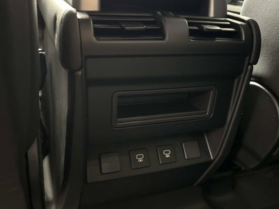 2024 Land Rover Defender X-Dynamic SE
