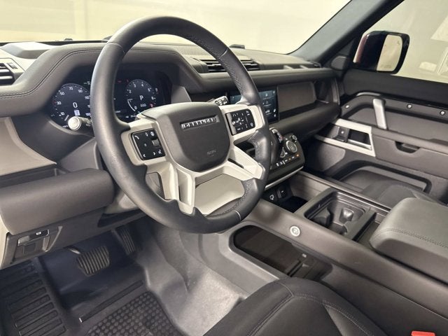 2024 Land Rover Defender X-Dynamic SE
