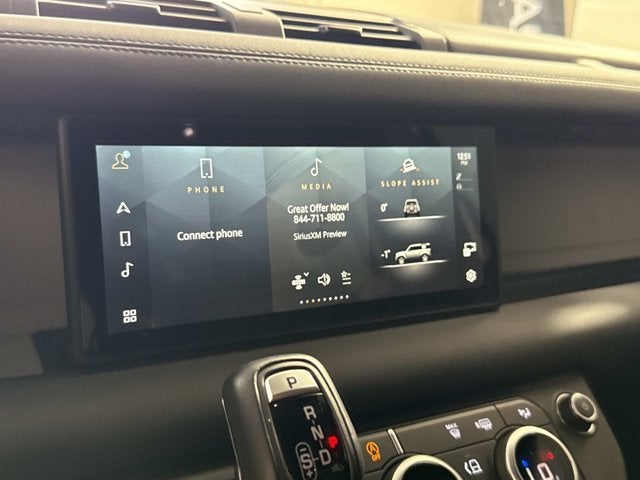 2024 Land Rover Defender X-Dynamic SE