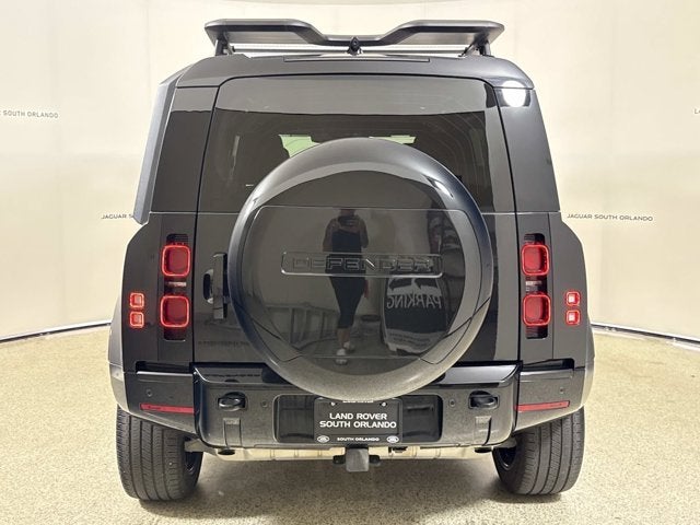 2024 Land Rover Defender X-Dynamic SE