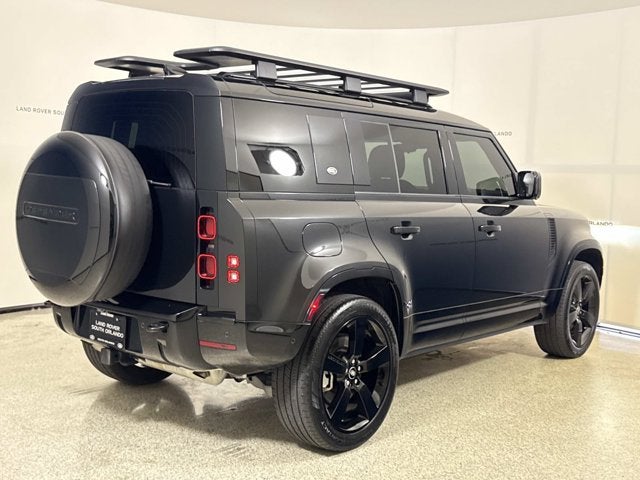 2024 Land Rover Defender X-Dynamic SE