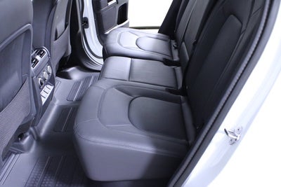 2025 Land Rover Defender S