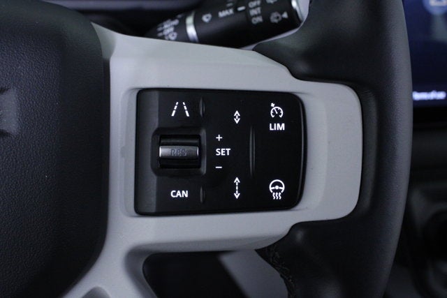 2025 Land Rover Defender S