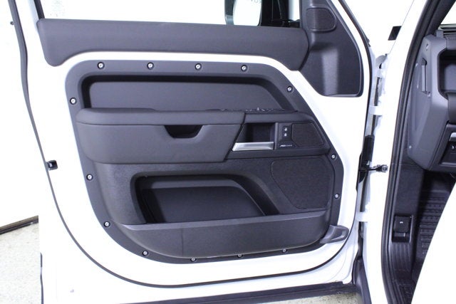 2026 Land Rover Defender S