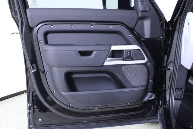 2024 Land Rover Defender S