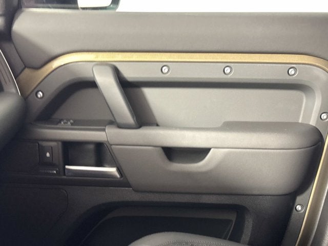 2026 Land Rover Defender S