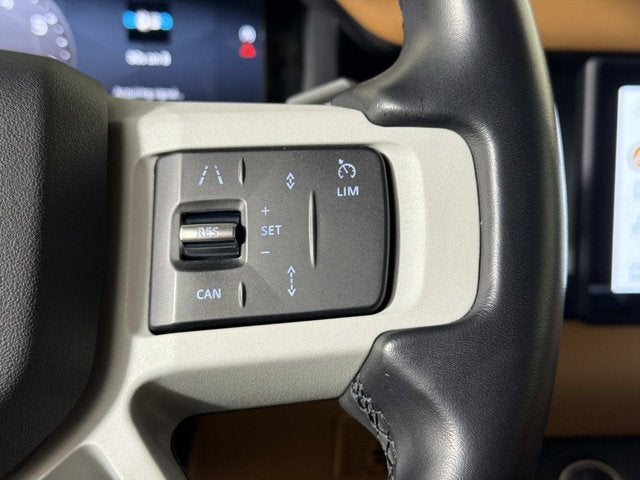 2023 Land Rover Defender SE
