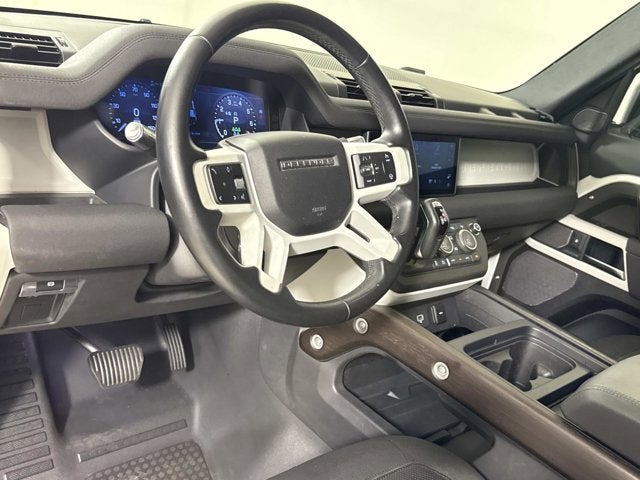 2020 Land Rover Defender SE