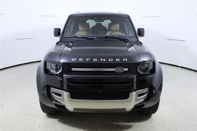 2023 Land Rover Defender SE