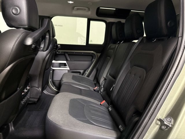 2020 Land Rover Defender SE
