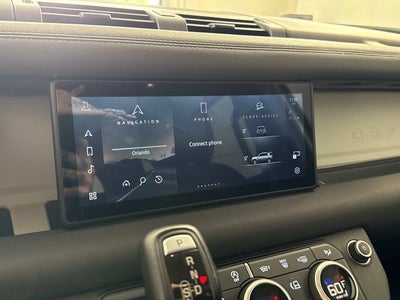 2020 Land Rover Defender SE