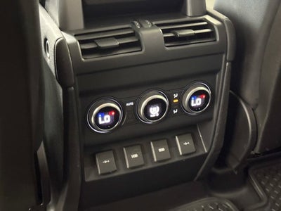 2020 Land Rover Defender SE