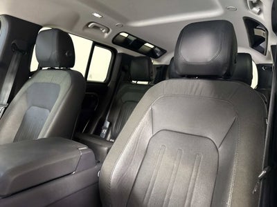 2020 Land Rover Defender SE