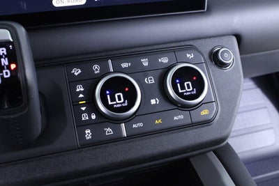 2025 Land Rover Defender V8