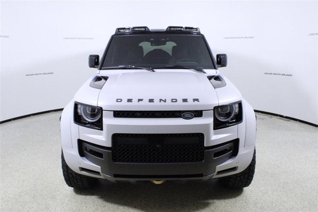 2026 Land Rover Defender OCTA