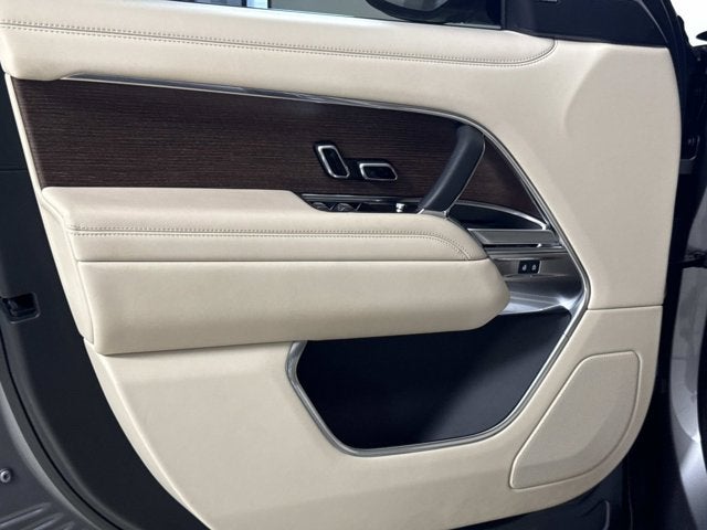 2024 Land Rover Range Rover SE