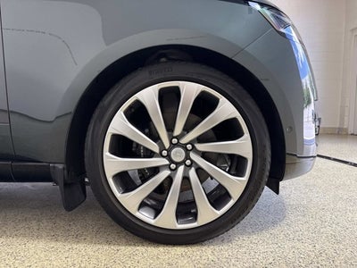 2023 Land Rover Range Rover SE