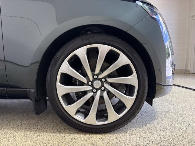2023 Land Rover Range Rover SE