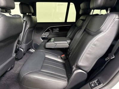 2025 Land Rover Range Rover SE