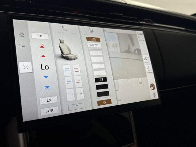2025 Land Rover Range Rover SE