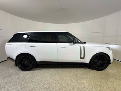 2025 Land Rover Range Rover SE