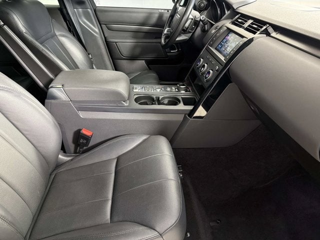 2017 Land Rover Discovery SE