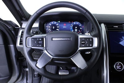 2025 Land Rover Discovery Dynamic SE