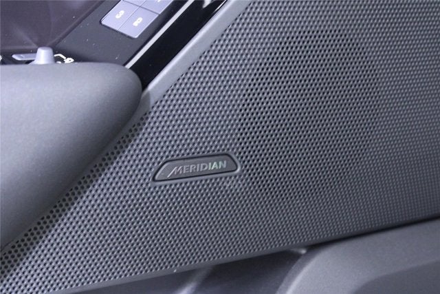2026 Land Rover Range Rover Velar Dynamic SE