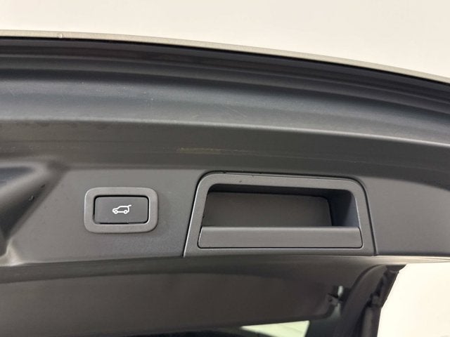 2018 Land Rover Range Rover Velar R-Dynamic SE
