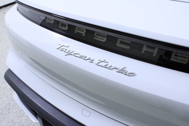 2020 Porsche Taycan Turbo