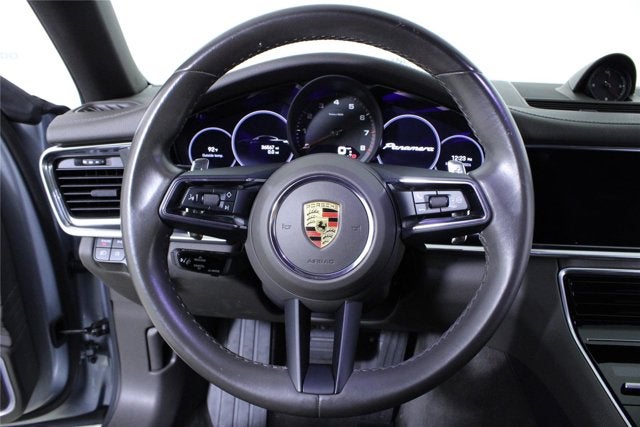 2022 Porsche Panamera 4