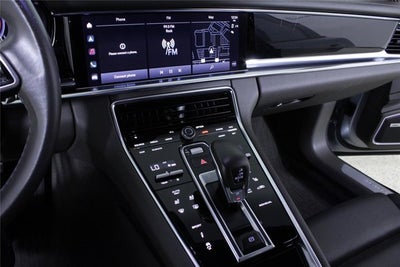 2022 Porsche Panamera 4