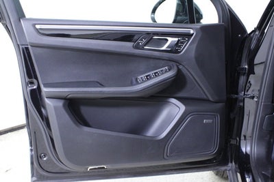 2018 Porsche Macan Base