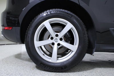 2018 Porsche Macan Base