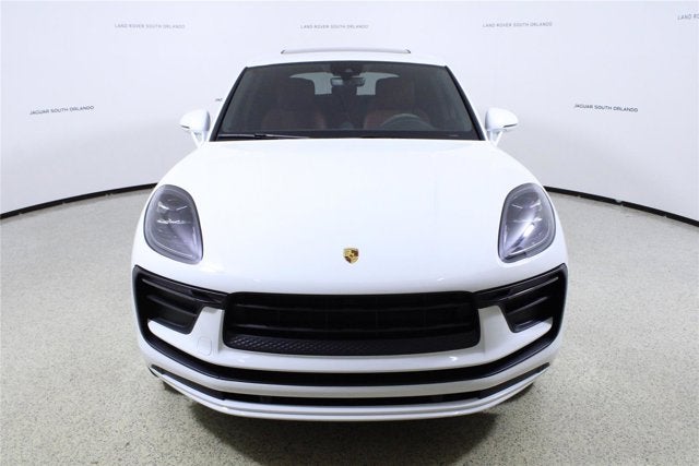 2022 Porsche Macan Base