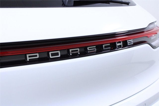 2022 Porsche Macan Base