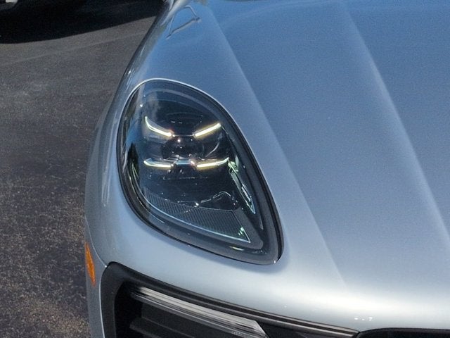 2024 Porsche Macan T