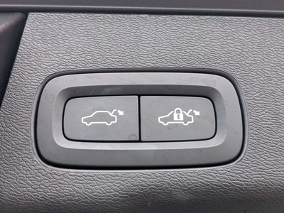2021 Volvo XC60 T5 Momentum