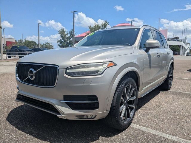2016 Volvo XC90 T6 Momentum