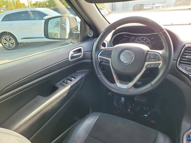 2020 Jeep Grand Cherokee Laredo E