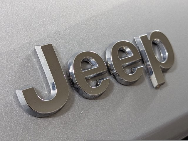 2023 Jeep Grand Cherokee Limited 4x2