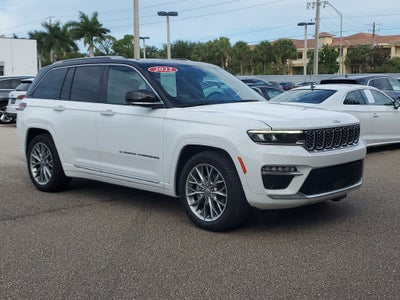 2022 Jeep Grand Cherokee Summit