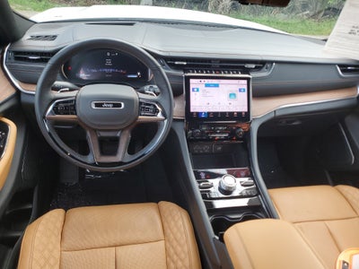2022 Jeep Grand Cherokee Summit