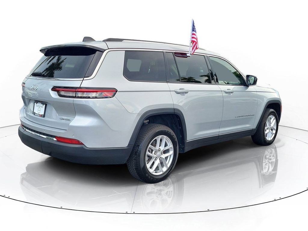 2022 Jeep Grand Cherokee L Laredo
