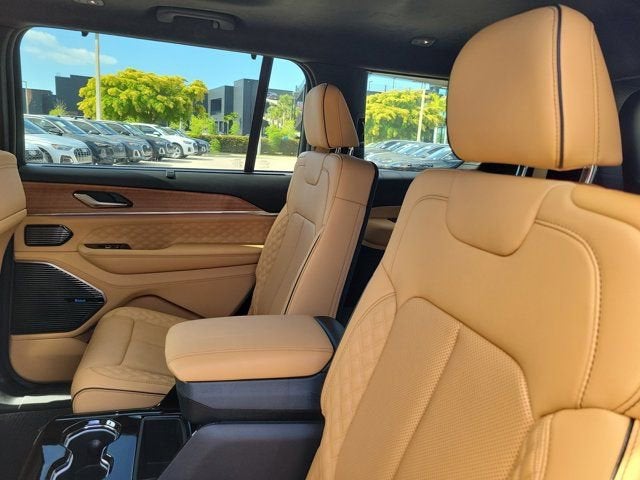 2024 Jeep Grand Cherokee L Summit