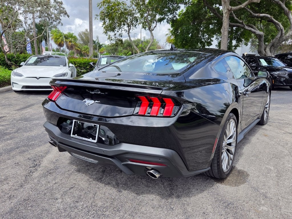 2025 Ford Mustang EcoBoost Premium