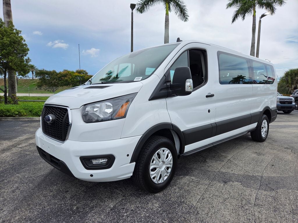 2024 Ford Transit Passenger Wagon XLT