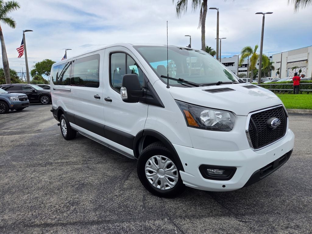 2024 Ford Transit Passenger Wagon XLT