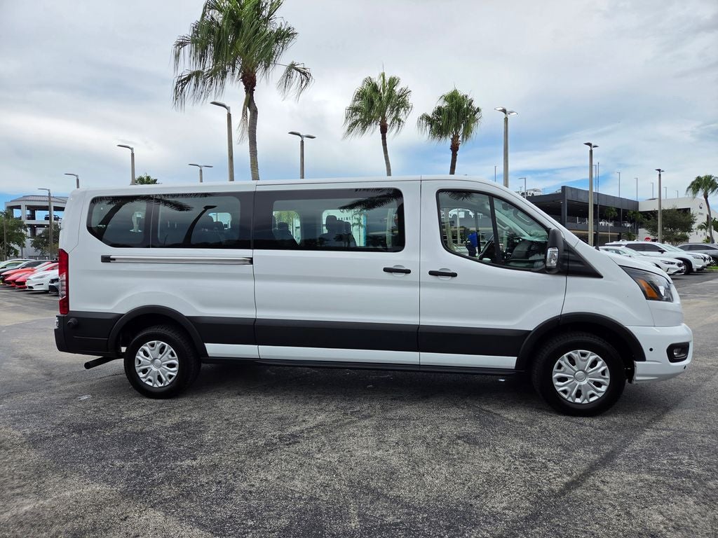 2024 Ford Transit Passenger Wagon XLT